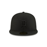 Detroit Tigers  Basic Black on Black 59FIFTY Fitted Hat