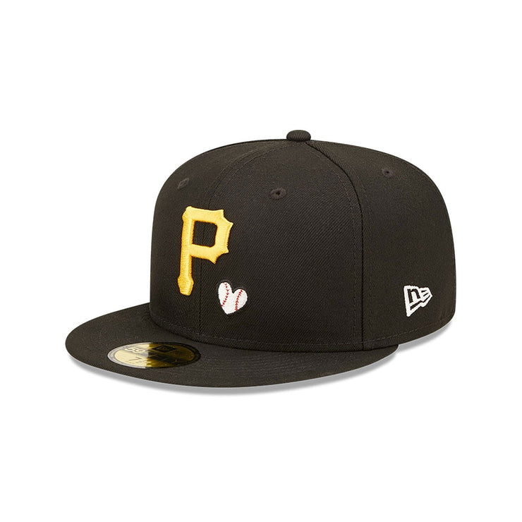 Pittsburgh Pirates Heart Side Patch Fitted Black